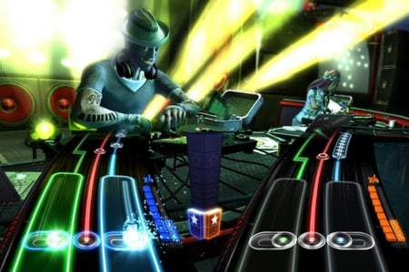 media/pim/dj-hero-2-bundle-5030917087837_5.jpg