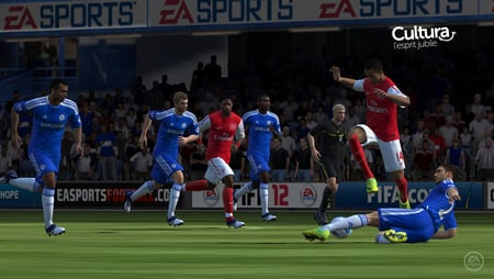 media/pim/ea-sports-fifa-football-5030931105920_5.jpg