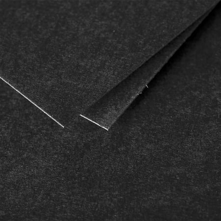 media/pim/etui-50f-pollen-210x297-noir-120g-3329680429800_1.jpg