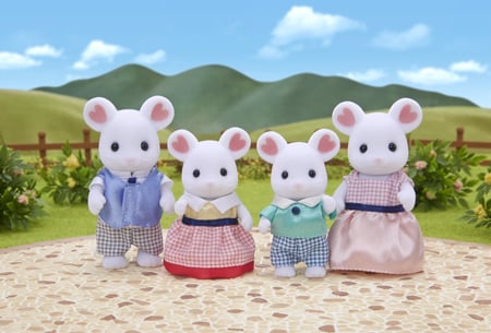 media/pim/famille-souris-marshmallow-sylvanian-5054131053089_10.jpg