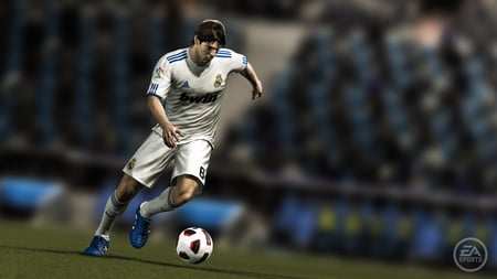 media/pim/fifa-12-5030931105036_2.jpg