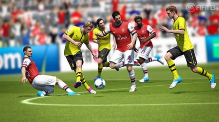 media/pim/fifa-13-5030931109737_8.jpg