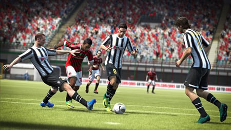 media/pim/fifa-13-5030931109874_4.jpg