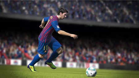 media/pim/fifa-13-5030931109874_7.jpg