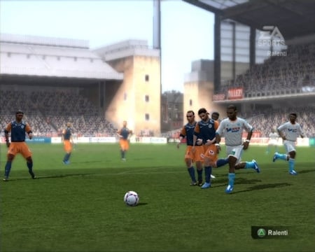 media/pim/fifa-13-5030931109898_9.jpg