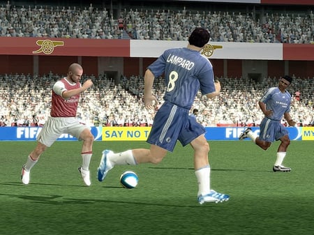 media/pim/fifa-2008-ps2-5030931059155_2.jpg