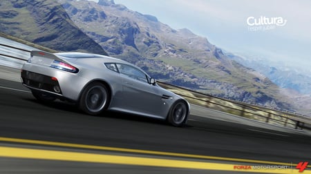 media/pim/forza-motorsport-4-0885370309959_5.jpg