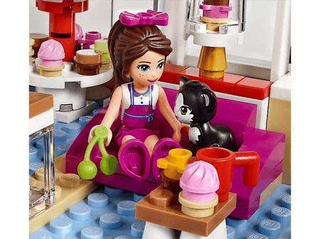 media/pim/friends-cupcake-cafe-hearthlake-city-5702015592093_17.jpg