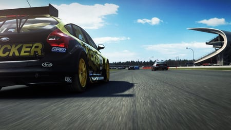 media/pim/grid-autosport-5024866362503_2.jpg