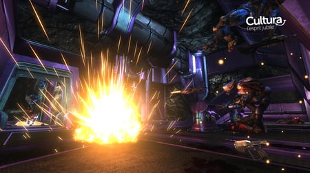 media/pim/halo-combat-evolved-0885370316261_4.jpg