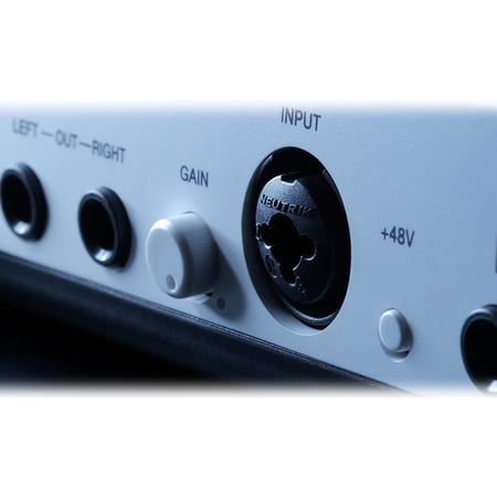 media/pim/i-o-49-clav-cont-midi-49t-mac-pc-ios-8025813650039_3.JPG