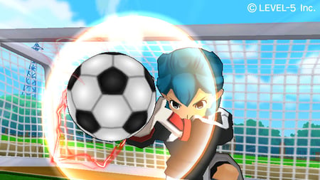 media/pim/inazuma-eleven-strikers-0045496363246_11.jpg