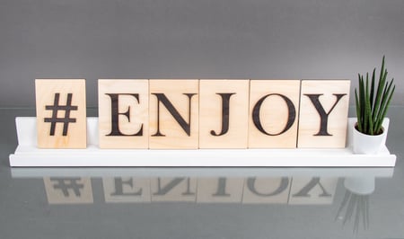 media/pim/lettre-d-plaque-bois-fsc-noir-3738867_7.jpg