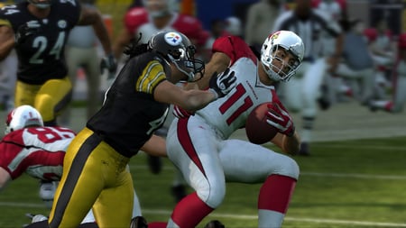 media/pim/madden-10-5030931074851_11.jpg