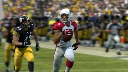 media/pim/madden-10-5030931074851_8.jpg