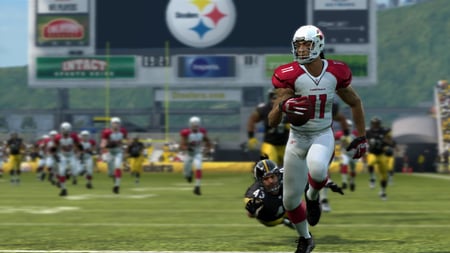 media/pim/madden-10-5030931074851_9.jpg