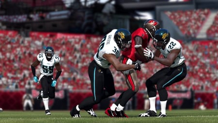 media/pim/madden-nfl-12-5030931102820_6.jpg