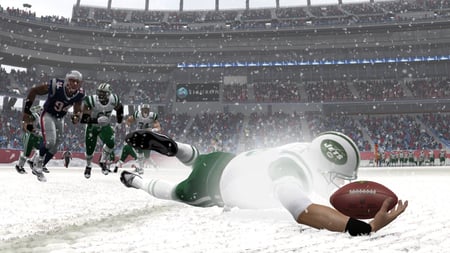 media/pim/madden-nfl-12-5030931102820_9.jpg