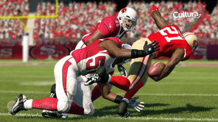 media/pim/madden-nfl-13-5030946107704_5.jpg
