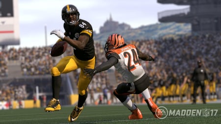 media/pim/madden-nfl-17-5030940116382_6.jpg