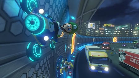 media/pim/mario-kart-8-0045496333133_8.jpg
