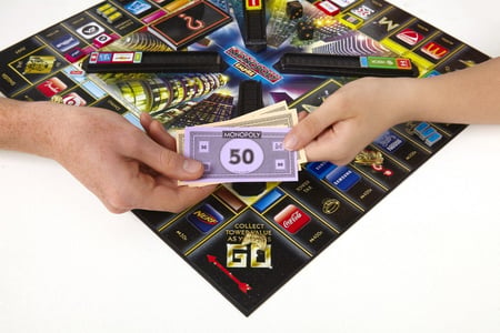 media/pim/monopoly-empire-5010994811440_5.jpg
