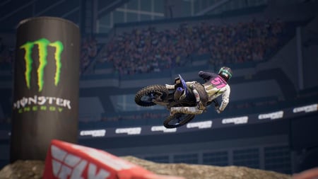 media/pim/monster-energy-supercross-8057168502251_3.jpg