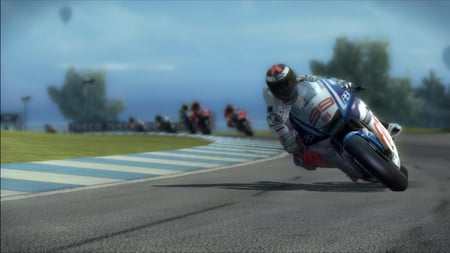 media/pim/moto-gp-10-11-5055060926840_7.jpg