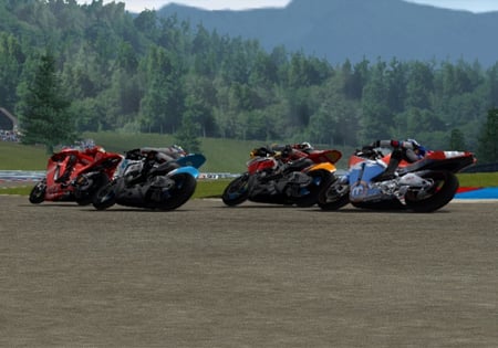 media/pim/motogp-07-ps2-5055060924013_2.jpg