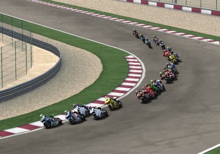 media/pim/motogp-07-ps2-5055060924013_3.jpg