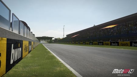 media/pim/motogp-14-8059617102258_9.jpg