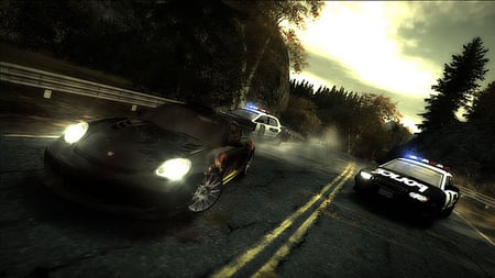 media/pim/need-for-speed-most-wanted-game-cube-5030931046070_2.jpg