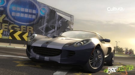 media/pim/need-for-speed-prostreet-pc-5030931059346_3.jpg