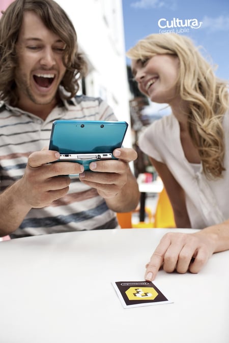 media/pim/nintendo-3ds-bleu-lagon-0045496500054_4.jpg
