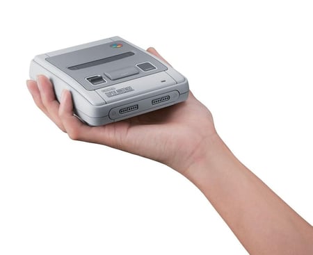 media/pim/nintendo-classic-mini-super-nes-entertainment-system-2-manet-0045496343354_3.jpg
