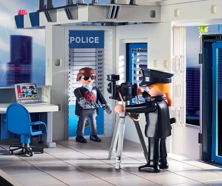 media/pim/poste-de-police-et-vehicules-4008789093721_16.jpg