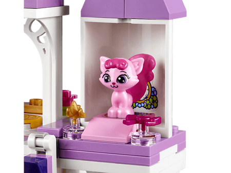 media/pim/princess-chateau-royal-des-palace-pets-5702015592284_12.jpg