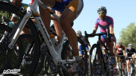 media/pim/pro-cycling-manager-saison-2011-3512289018319_7.jpg