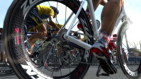 media/pim/pro-cycling-manager-saison-2012-hit-silver-3512899110489_9.jpg