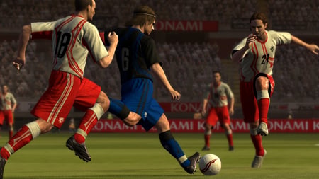 media/pim/pro-evolution-soccer-2009-x360-4012927033371_6.jpg