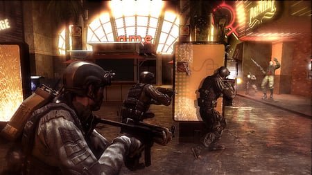 media/pim/rainbow-six-vegas-pc-3307210226471_3.jpg