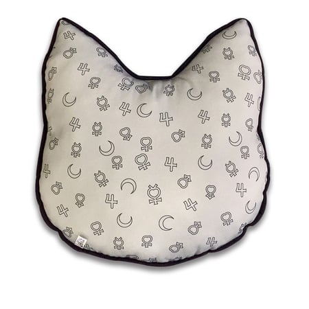 media/pim/sailor-moon-coussin-luna-3665361010333_1.jpg