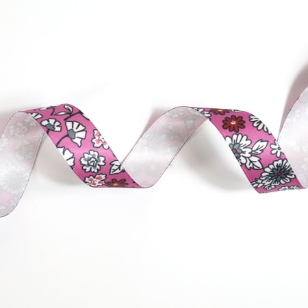 media/pim/satin-fleuri-rose-des-indes-16-mm-360073_1.jpg