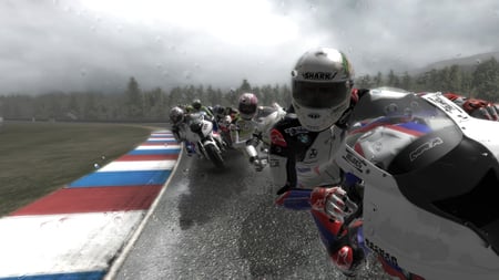 media/pim/sbk-09-superbike-world-championship-ps3onship-8033102494806_7.jpg