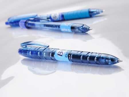 media/pim/stylo-roller-b2p-rouge-0-7mm-4902505377457_3.jpg