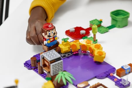 media/pim/super-mario-tbd-leaf-4-2021-5702016913262_33.jpg