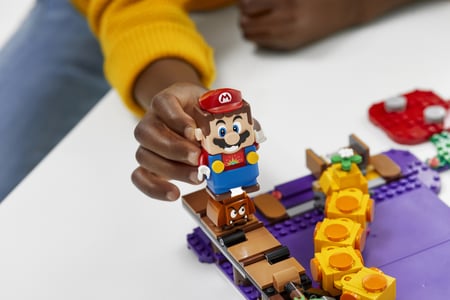 media/pim/super-mario-tbd-leaf-4-2021-5702016913262_35.jpg