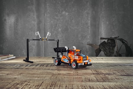media/pim/technic-le-camion-de-course-5702016616439_20.jpg