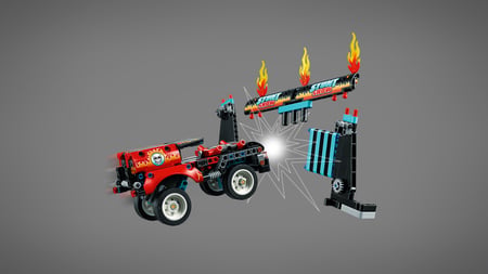 media/pim/technic-le-spectacle-de-cascades-camion-moto-5702016616453_29.jpg