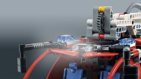 media/pim/technic-le-vehicule-de-secours-de-l-aeroport-5702015869744_22.jpg